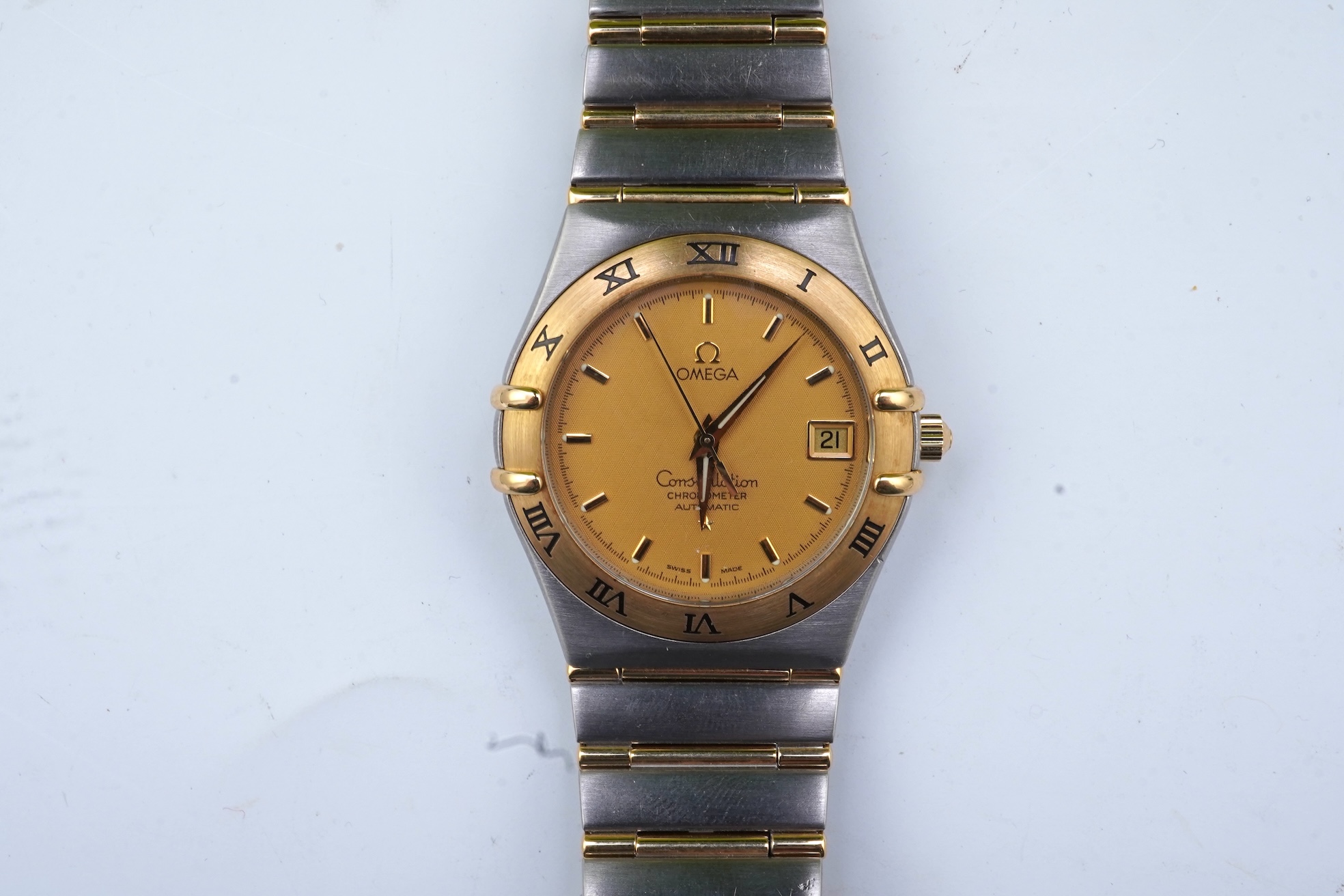 A gentleman's late 20th century steel and gold Omega Constellation Chronometer Automatic wrist watch